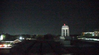 Weather camera view of Walton�s 5 & 10.