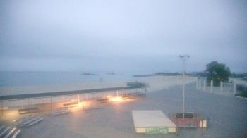 Weather camera view of Ocean Beach Park.